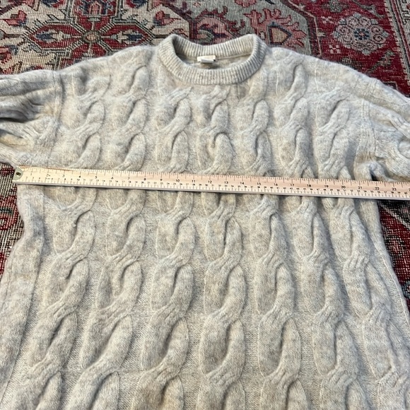 H&M Oversized Cable-knit sweater - Picture 6 of 8
